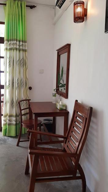 Akurala Beach Boutique Resort Exteriör bild