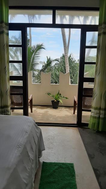Akurala Beach Boutique Resort Exteriör bild