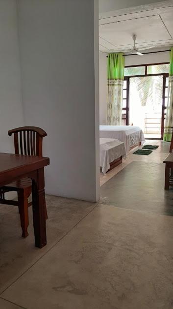 Akurala Beach Boutique Resort Exteriör bild