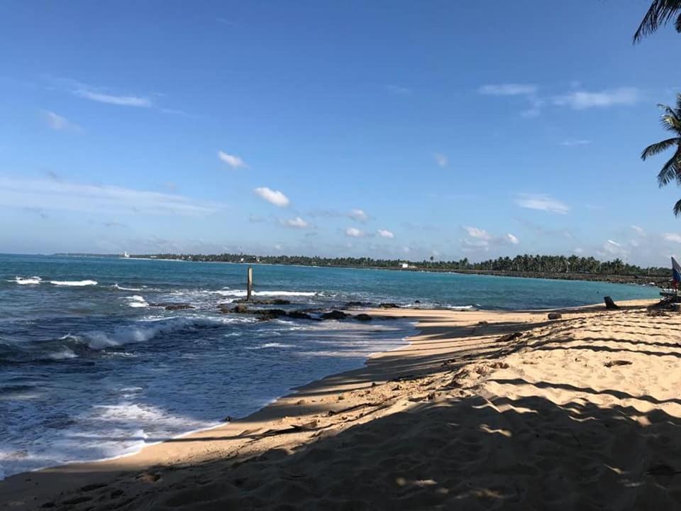 Akurala Beach Boutique Resort Exteriör bild