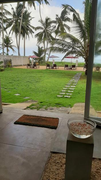Akurala Beach Boutique Resort Exteriör bild