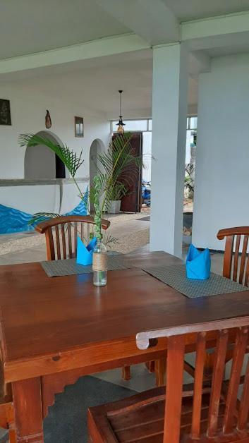 Akurala Beach Boutique Resort Exteriör bild